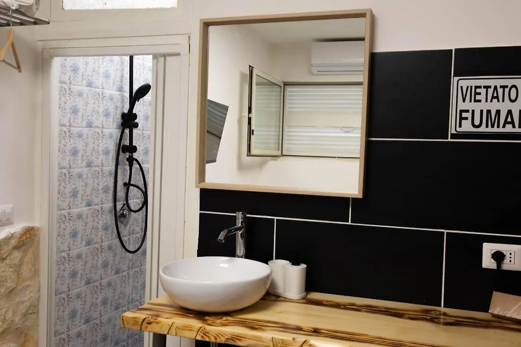 Apartment Tribunali-Duomo House In Historical Center Naples